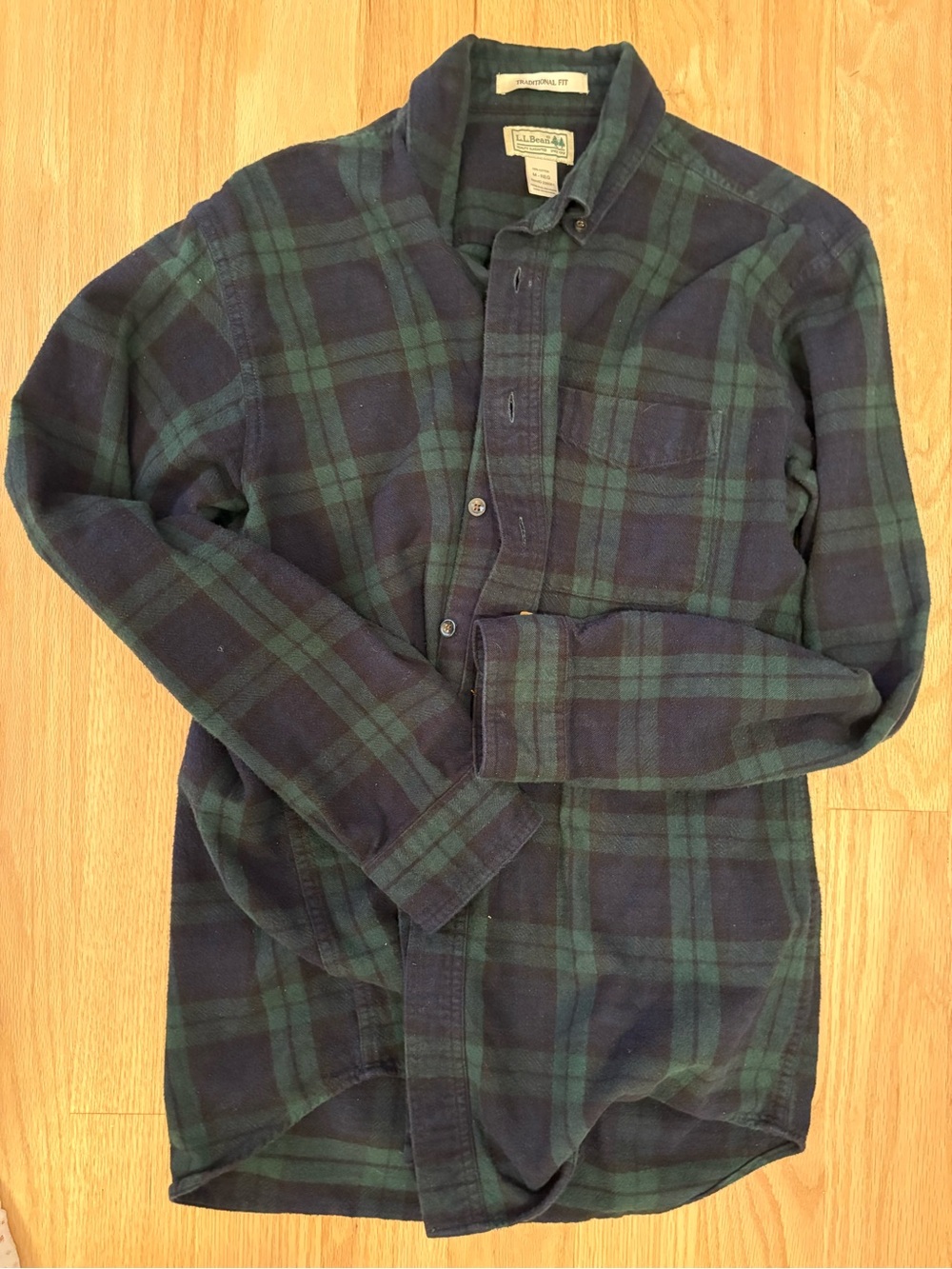 L.L. Bean Men’s Green & Navy Plaid Flannel VINTAGE Shirt